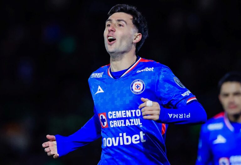 Otro gol de José Paradela, en el triunfo de Cruz Azul