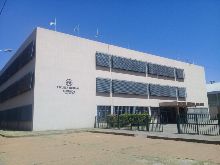 Inicio de clases: comunicado de la Escuela Normal Superior