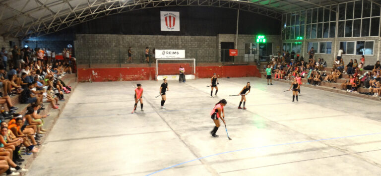 Sigue el Torneo de Hockey Pista en el Club Atlético