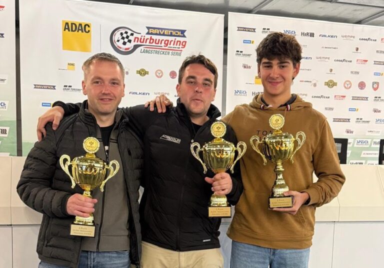 Gran debut de Santiago Baztarrica en Nürburgring