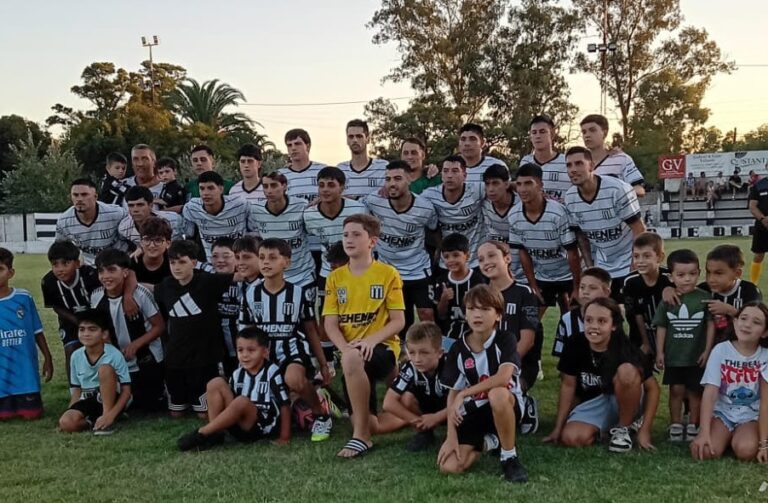 Primera A: French le ganó a Agustín Alvarez