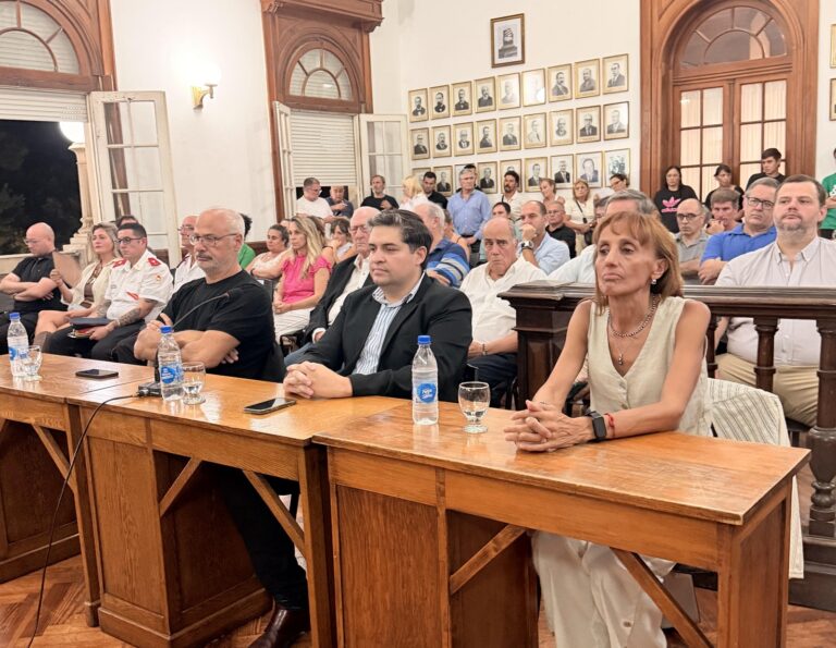 Bloque de la UCR: «una gestión desconectada de la realidad que gobierna»