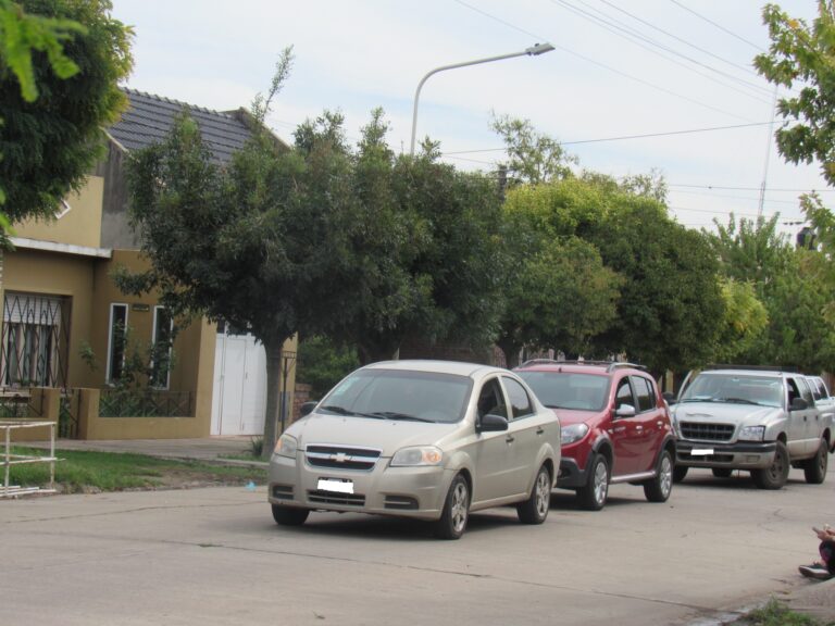 Tres vehículos involucrados en un accidente