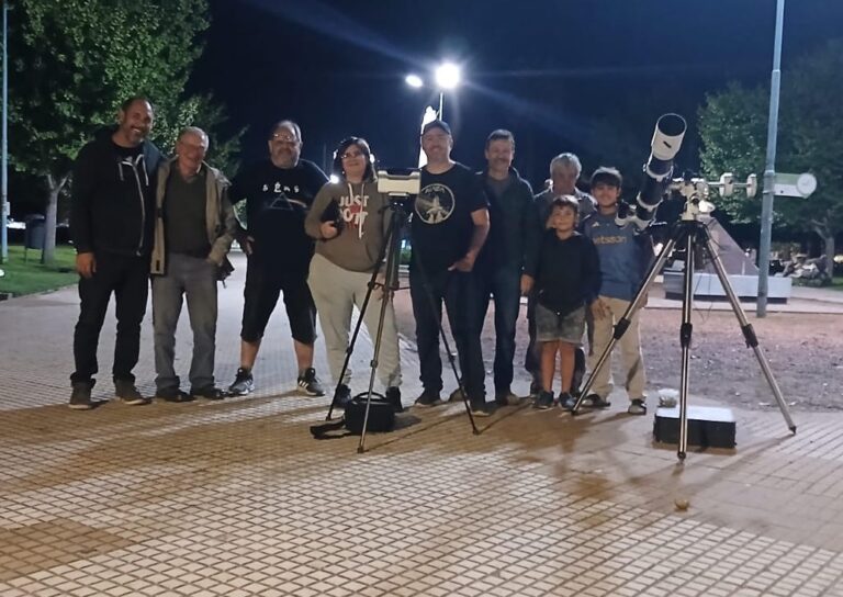 Bodas de Plata “Amigos del Espacio”, telescopiada en los festejos