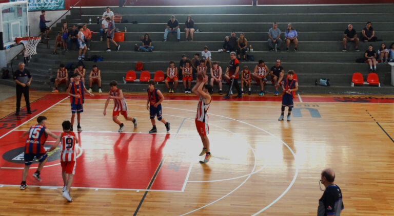 Básquet: Atlético 9 de Julio recibió a San Lorenzo