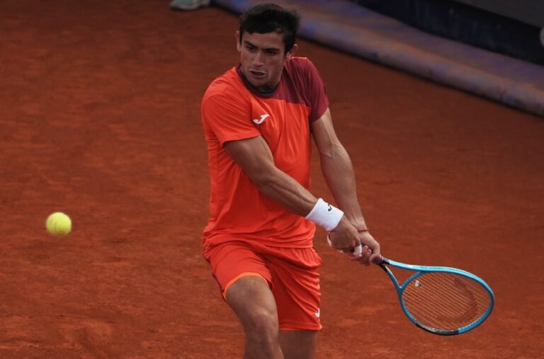 Mariano Navone se metió en Cuartos de Final en Rumania