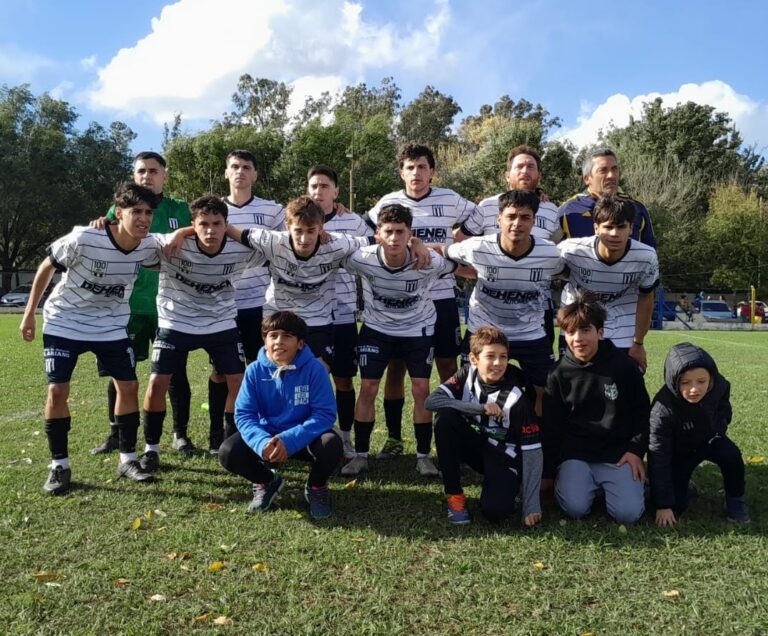 Primera A: empataron French y El Fortín