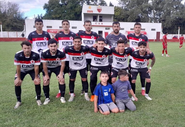 Primera A: Naón derrotó a Agustín Alvarez