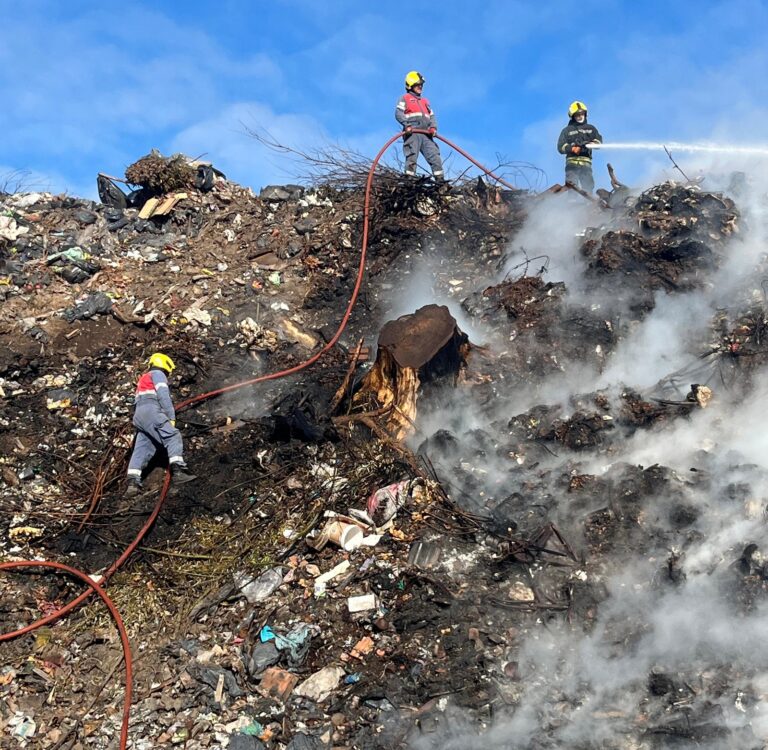 Incendio en el Basural de 9 de Julio
