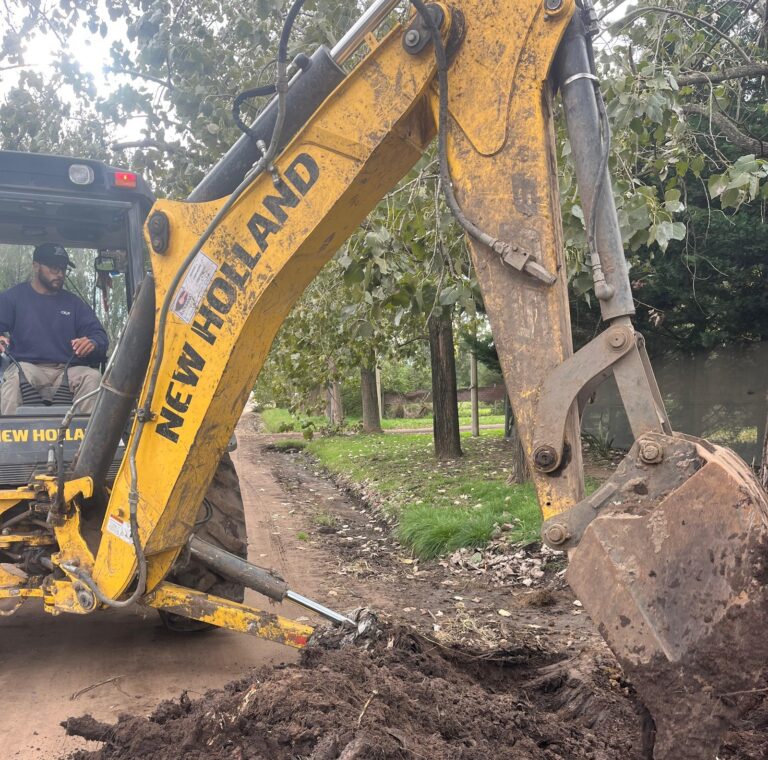 Calle Cavallari y Juan B. Justo: mantenimiento de canales