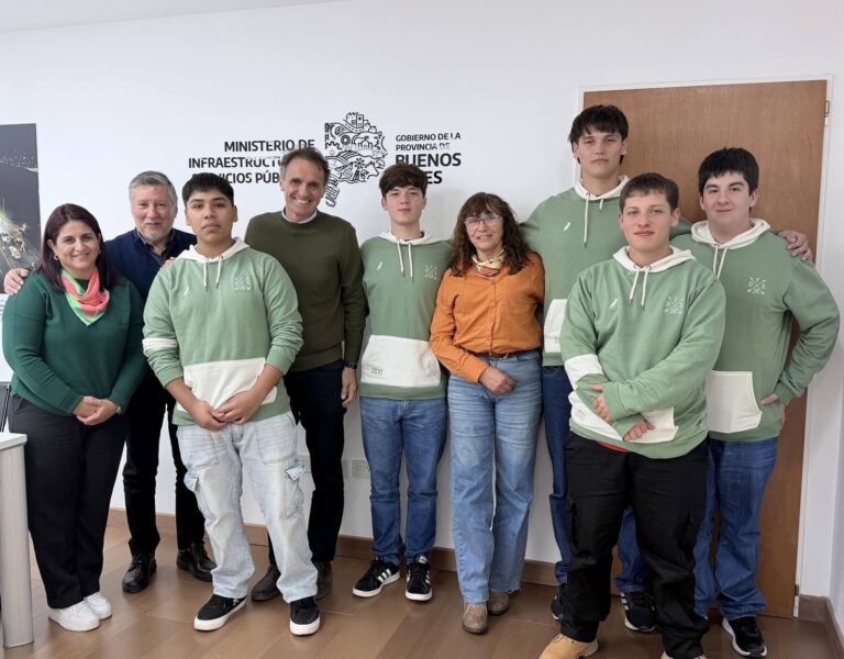 Alumnos de Dudignac quieren lograr un playón polideportivo