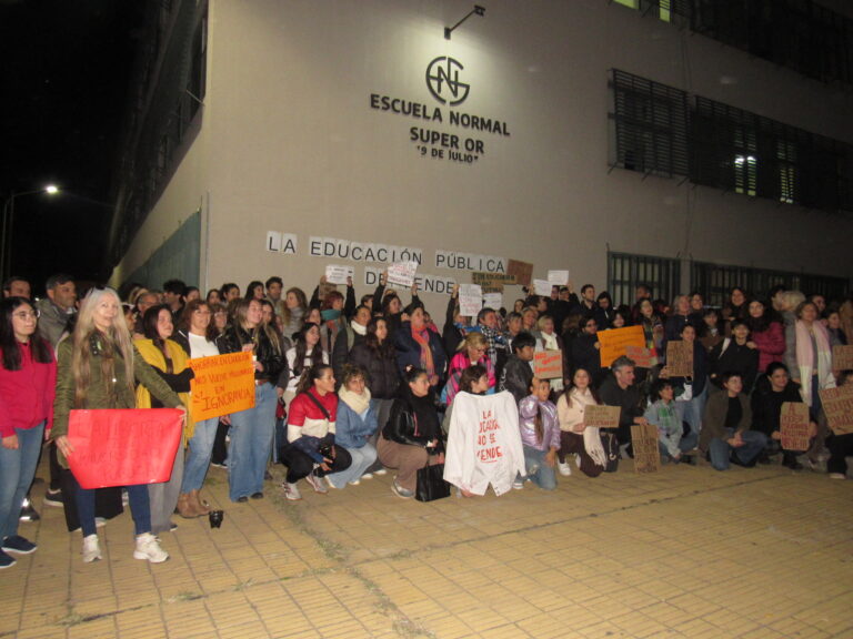 Instituto Nº 4: movilización por la educación pública