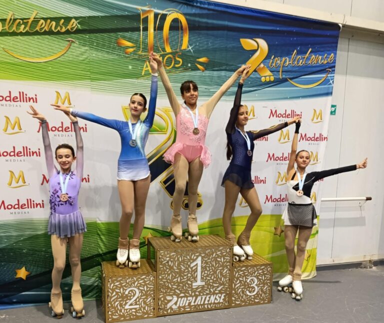 Destacada presentación de las patinadoras de El Fortín
