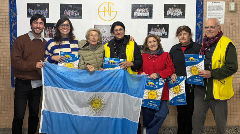 Aportes del Club de Leones a establecimientos educativos