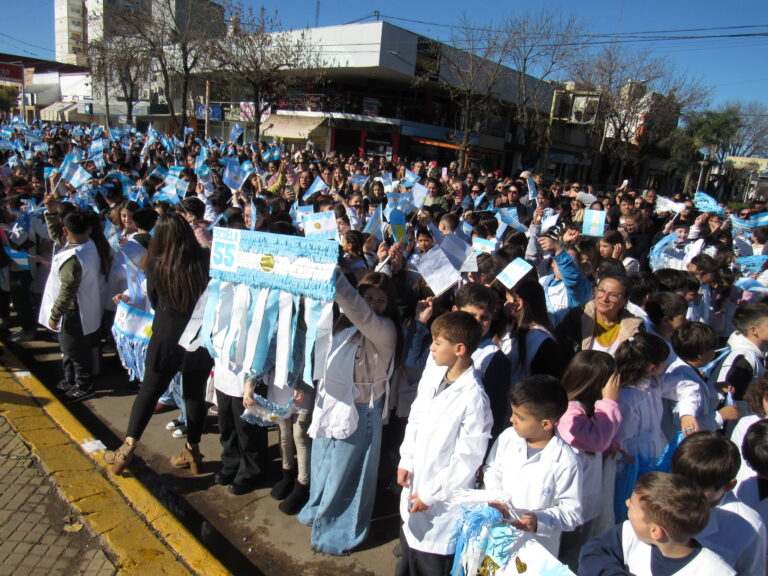 Acto del Día de la Bandera: alumnos hicieron su promesa