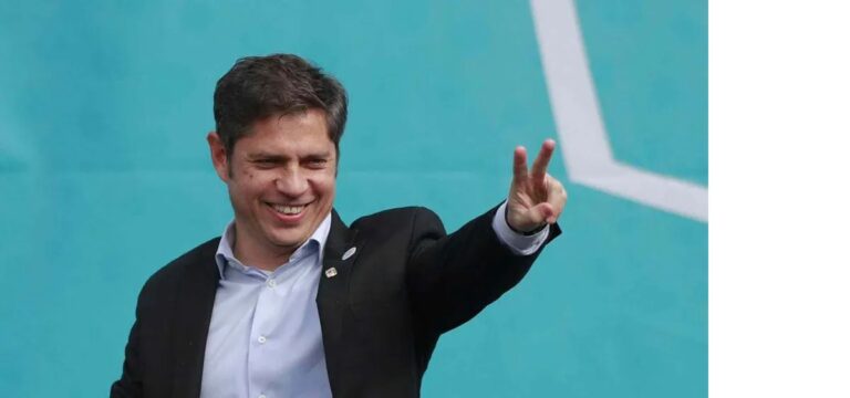 Kicillof llamó en Santa Fe a «prepararnos para una elección histórica que definirá el futuro de Argentina»