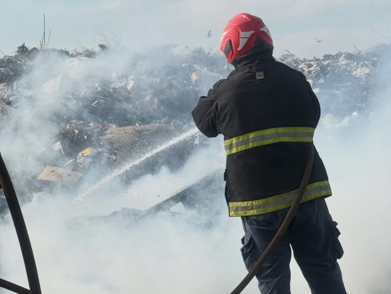 Bomberos sofocaron dos incendios