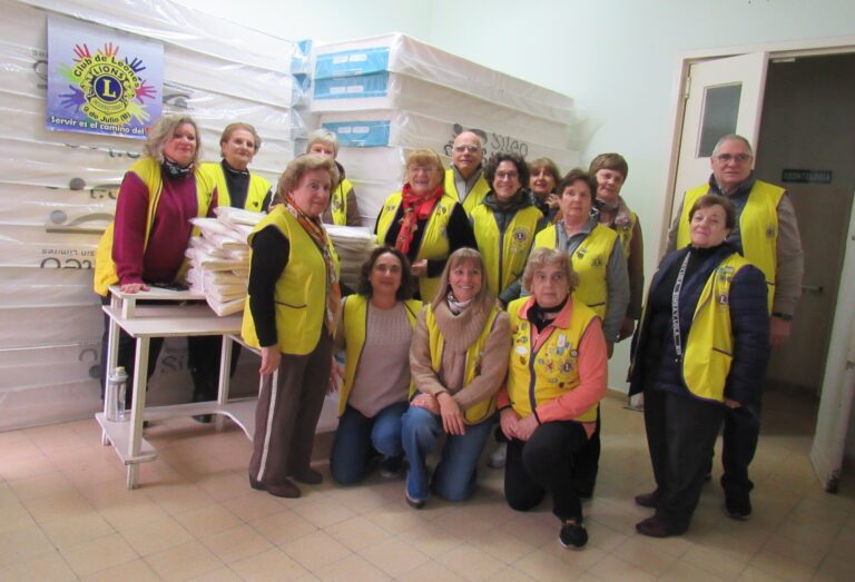 Una donación para el Hogar de Ancianos, a través del Club de Leones