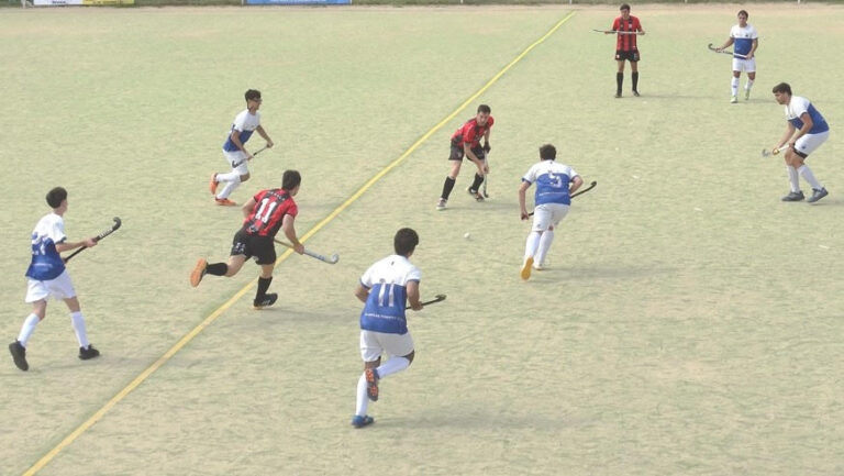 Hockey masculino: triunfo de Atlético 9 de Julio en Saladillo