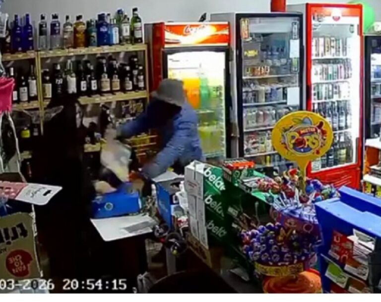 Robaron en un maxi kiosco: se llevaron la caja registradora