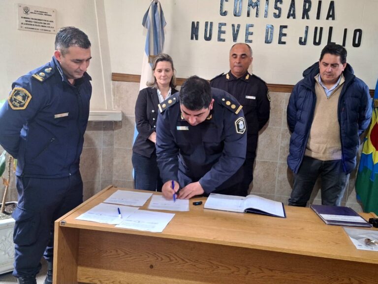 Cambio de autoridades en la Policía de 9 de Julio