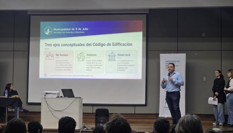 Capacitación sobre “Crisis climática, eficiencia energética y Estado Local”
