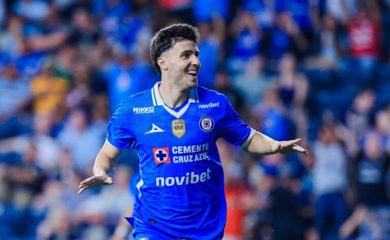 Gol de Paradela para el triunfo de Cruz Azul ante New York City FC