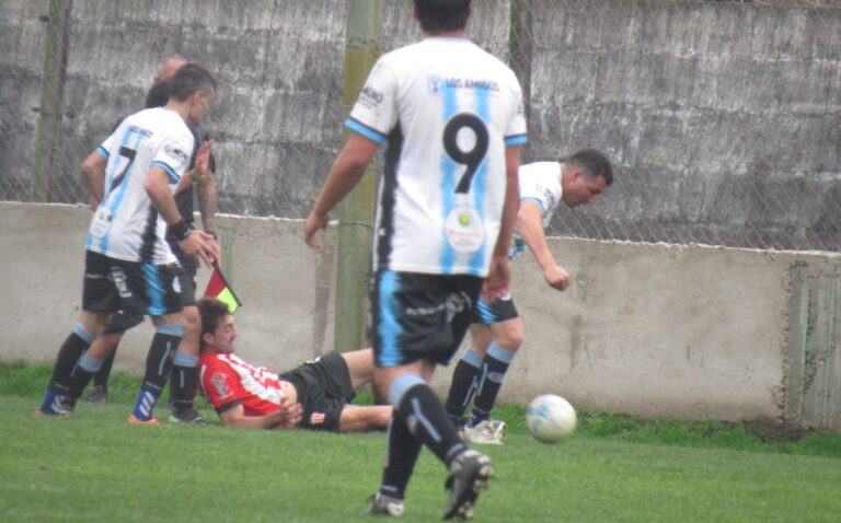 Reserva de Ascenso: 12 de Octubre es el líder