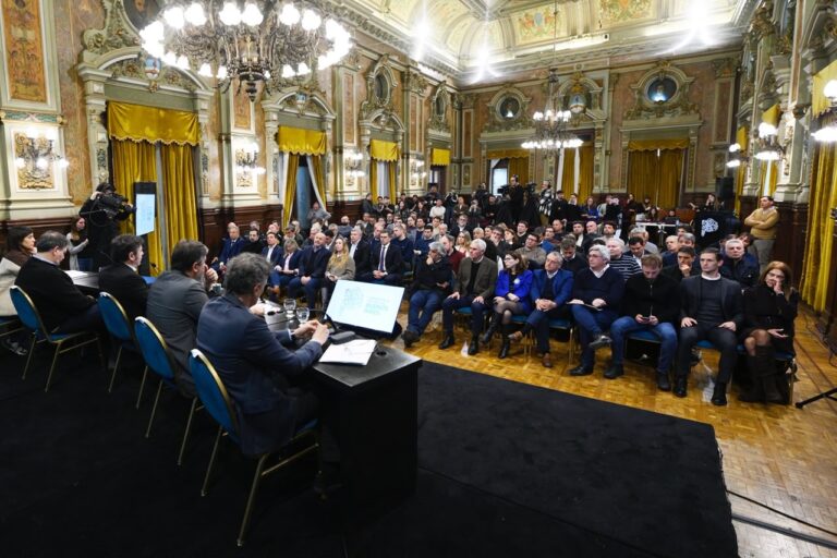Presentación del Plan Provincial de Prevención ante el Súper Niño: participó Gentile