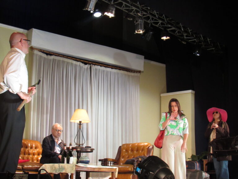Teatro de Cáritas: nuevas funciones de «Cualquiera puede ser un asesino»